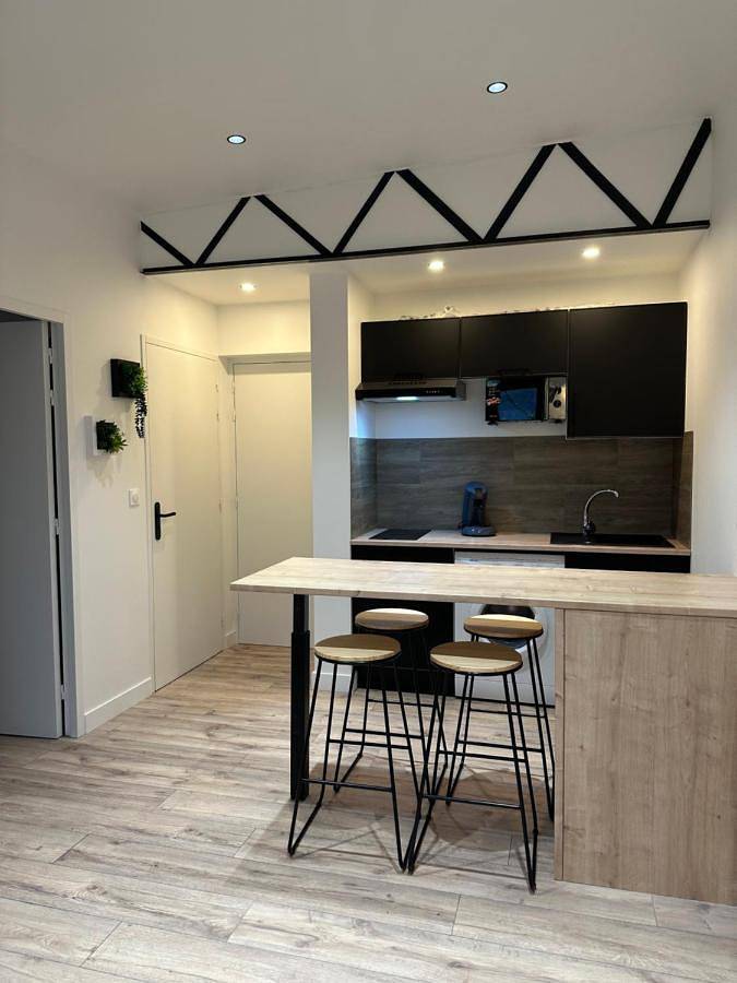 Gîte pour 4 personnes, avec terrasse à Quéven - 2
