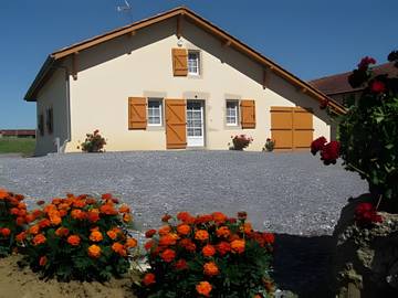 Location de vacances pour 4 personnes, avec jardin à Cassen