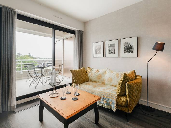 Gîte pour 4 personnes, avec balcon dans Saint-Énogat