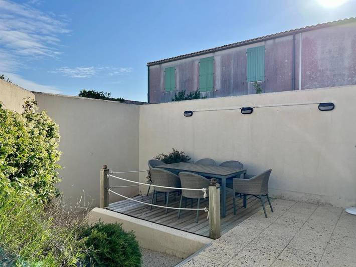 Gîte pour 2 personnes, avec terrasse dans Office De Tourisme De Saint Martin En Re