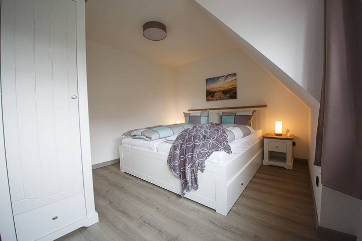 Ferienwohnung für 4 Personen, mit Terrasse und Garten sowie Ausblick in Midlum - 4