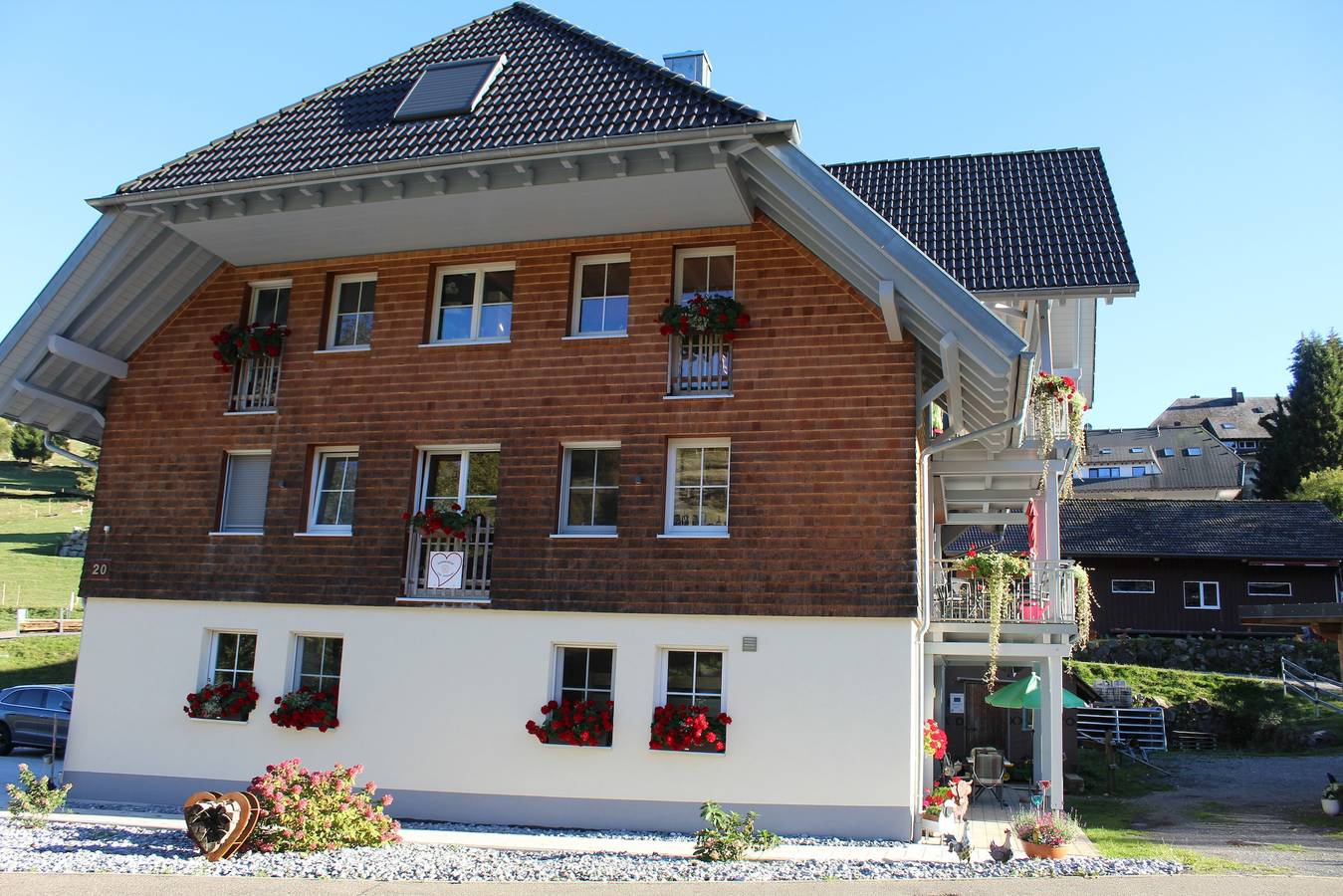 Ganze Wohnung, Ferienwohnung Sonnerhof barrierefrei, eigene Terrasse, großes Hofareal in Hof, Oberfranken