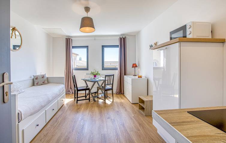 Apartamento vacacional entero, Acogedor apartamento cerca de restaurantes costeros y del centro de la ciudad in Le Château-d'Oléron, Côte de Beauté