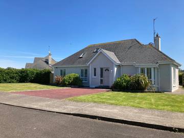 Gîte pour 8 personnes, avec vue et terrasse dans Rosslare