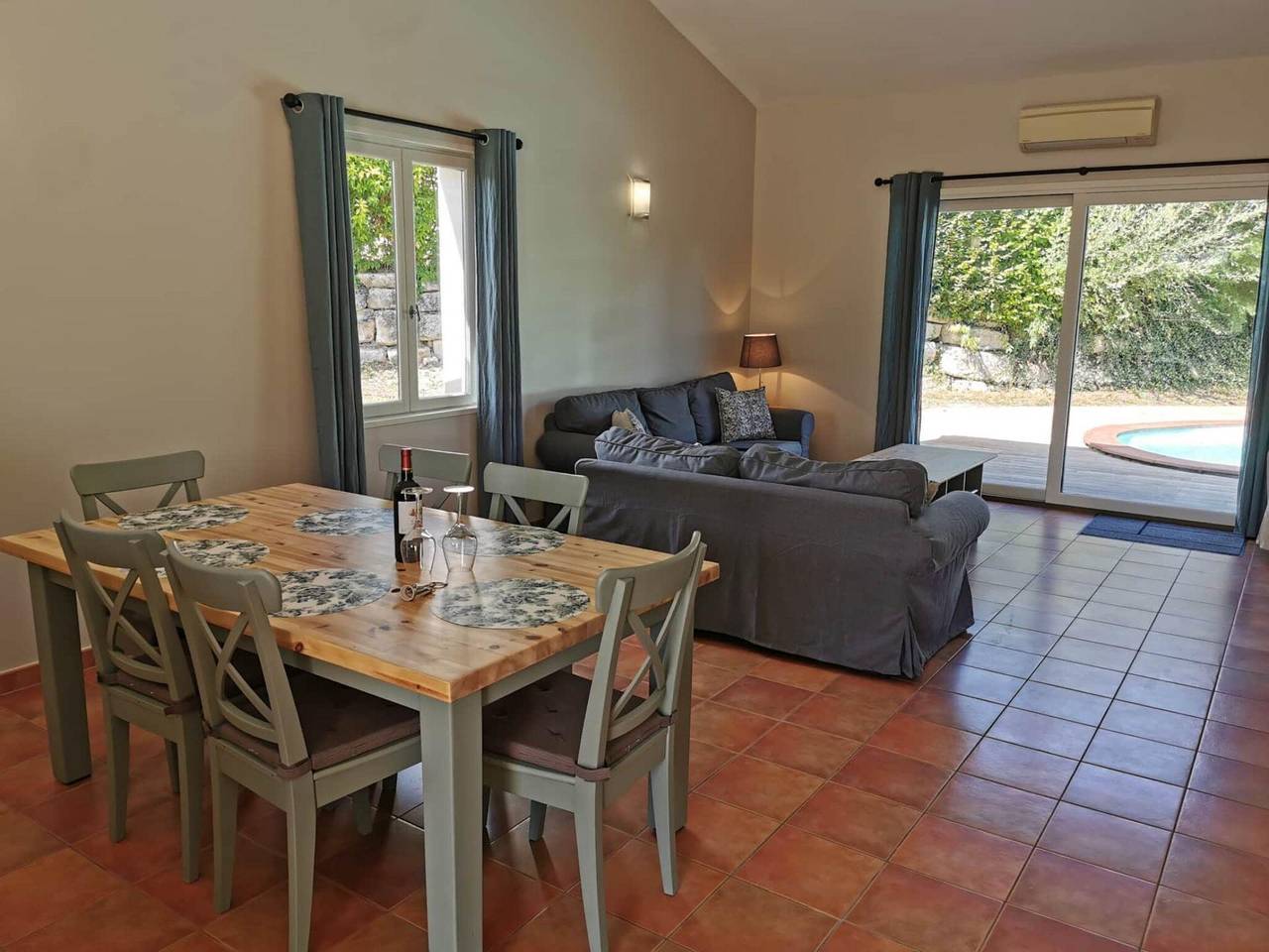 Villa en France avec piscine privée in Chalais, Charente