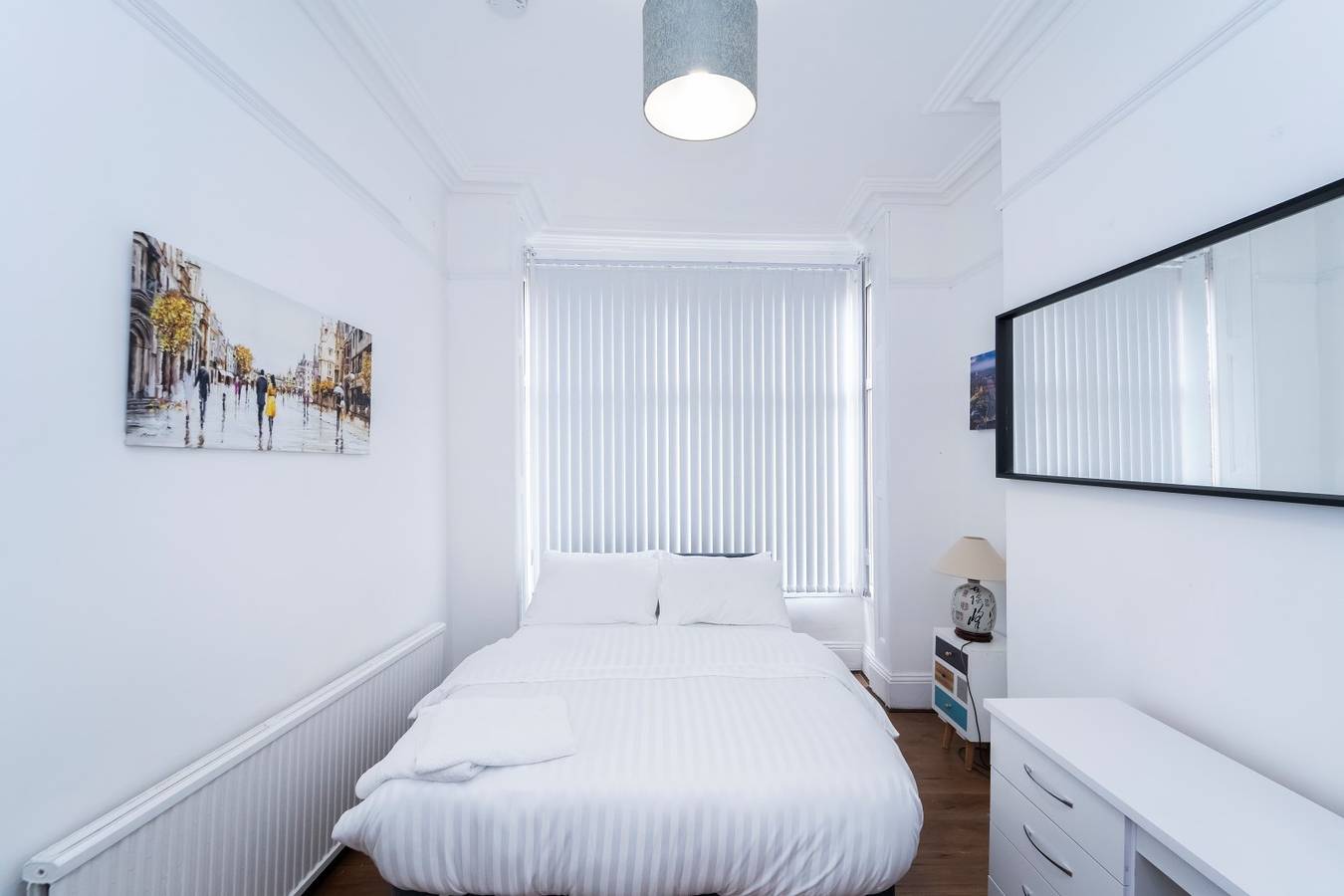 Luxury Leicester Retreat with 6 Bedrooms in Leicester, Heart of England