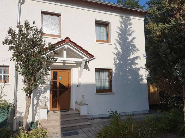 Ferienwohnung für 7 Personen, mit Garten und Ausblick in Arnstadt