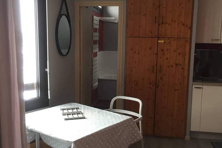 Apartamento entero, Estudio para 4 personas con ascensor, parking gratuito y acceso directo a las pistas in La Pierre Saint-Martin, Arette
