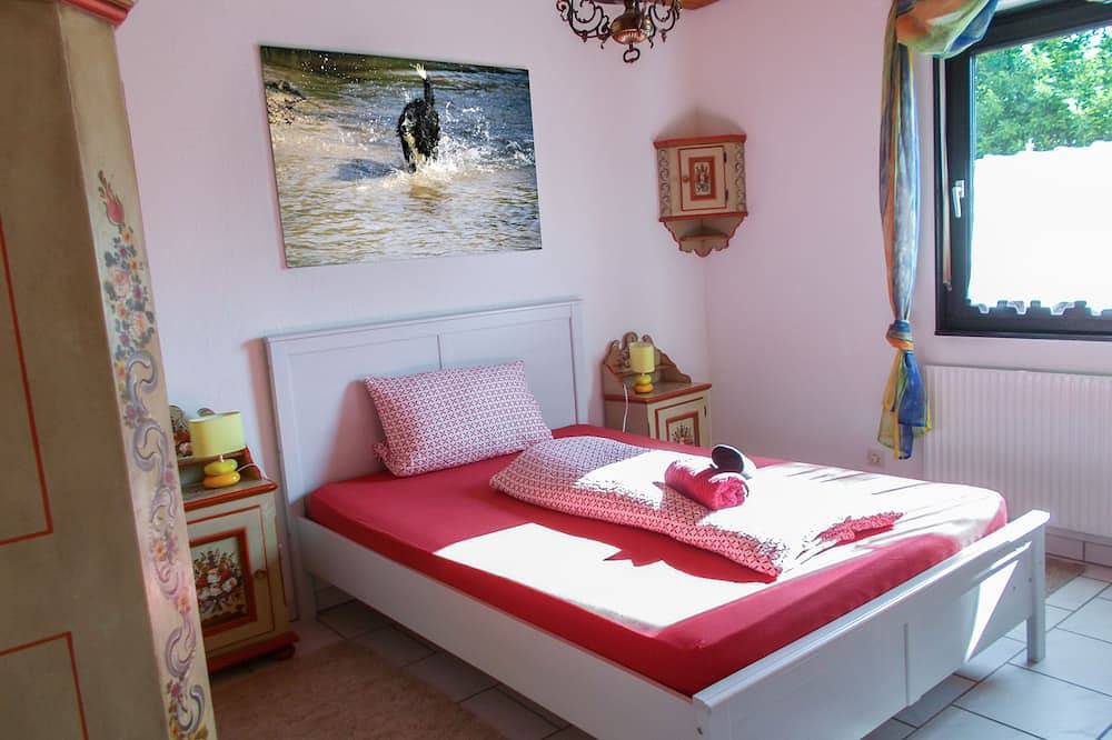 Großes, helles Ferienhaus auf 3 Etagen und Platz für bis zu 10 Personen in Herdwangen-Schönach, Region Bodensee-Oberschwaben