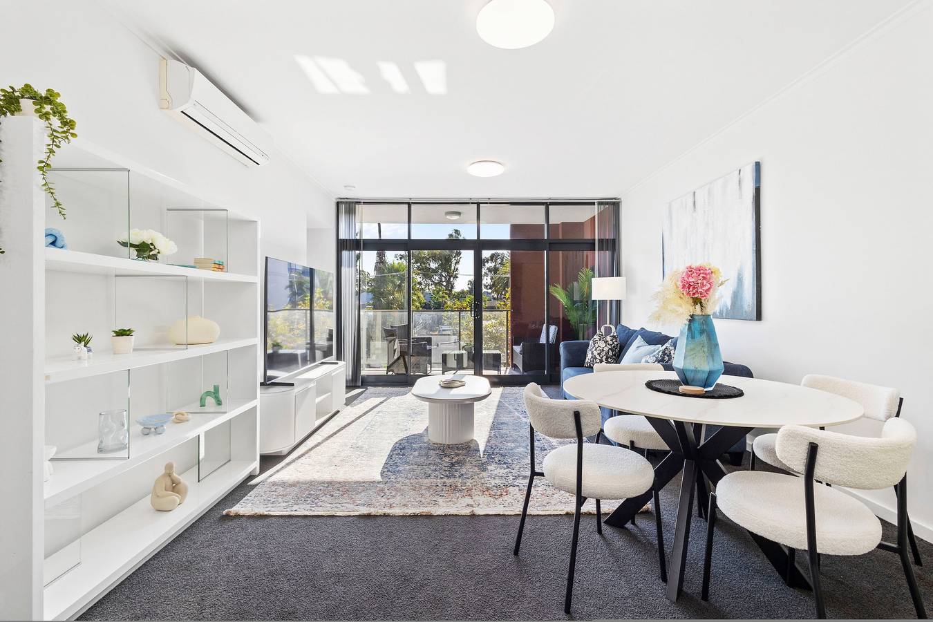 Entire apartment, Beaufort Street 1Bdr + Parking    in Perth, Western Australia