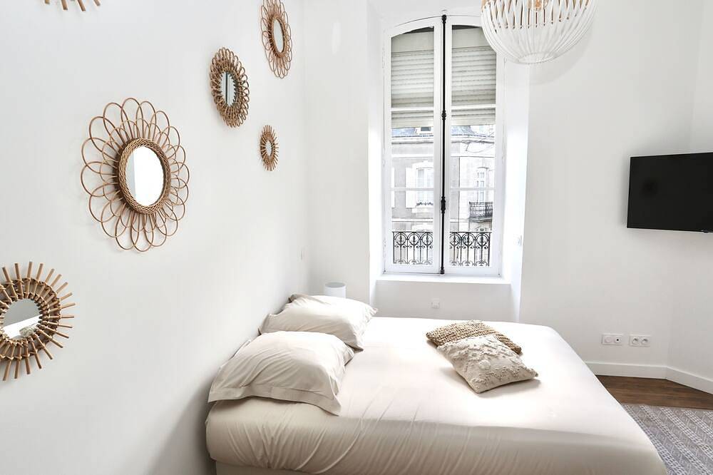 Apartamento entero, Napoléon Gare n°4★ Studio ★ Lumineux ★ Bylocly in Pontivy, Pontivy region