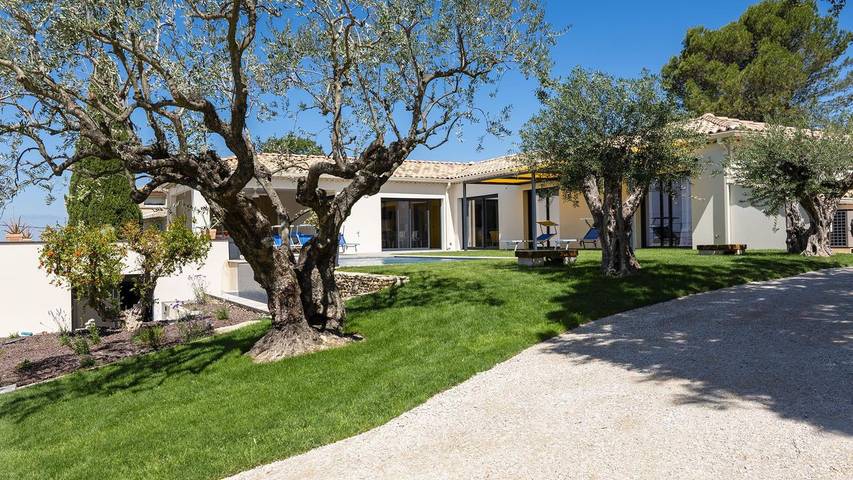 Location de vacances pour 9 personnes, avec jardin et piscine à Beaumes-de-Venise - 2