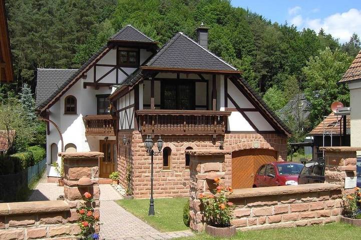 Ferienwohnung für 3 Personen, mit Terrasse und Garten