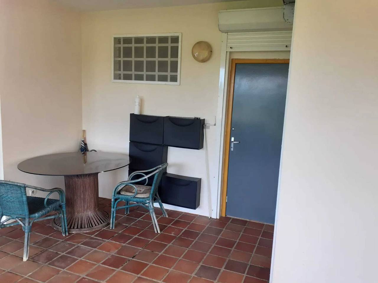 Entire apartment, Cosy apartment in Ducos with terrace - 107 m² - parking. in Dikos, Martinique