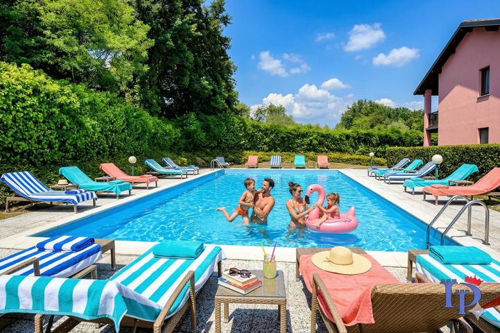 Loft per 4 persone, con terrazza e giardino a Desenzano del Garda