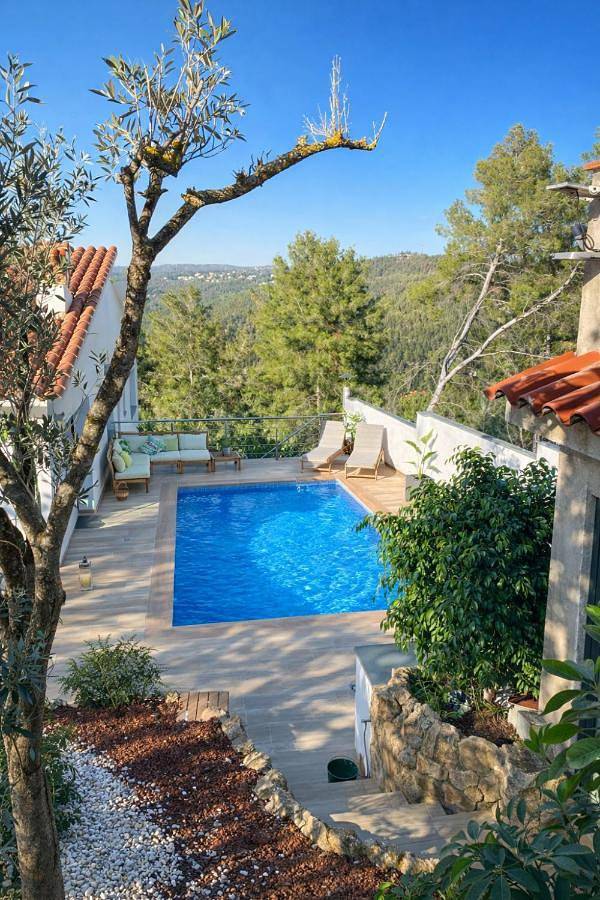Casa rural para 14 personas, con vistas además de piscina y jardín, Se admiten mascotas en Olivella