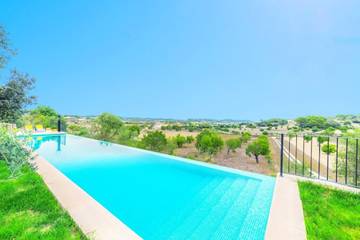 Villa in Lloret de Vistalegre, Mallorca Inselmitte für 6 