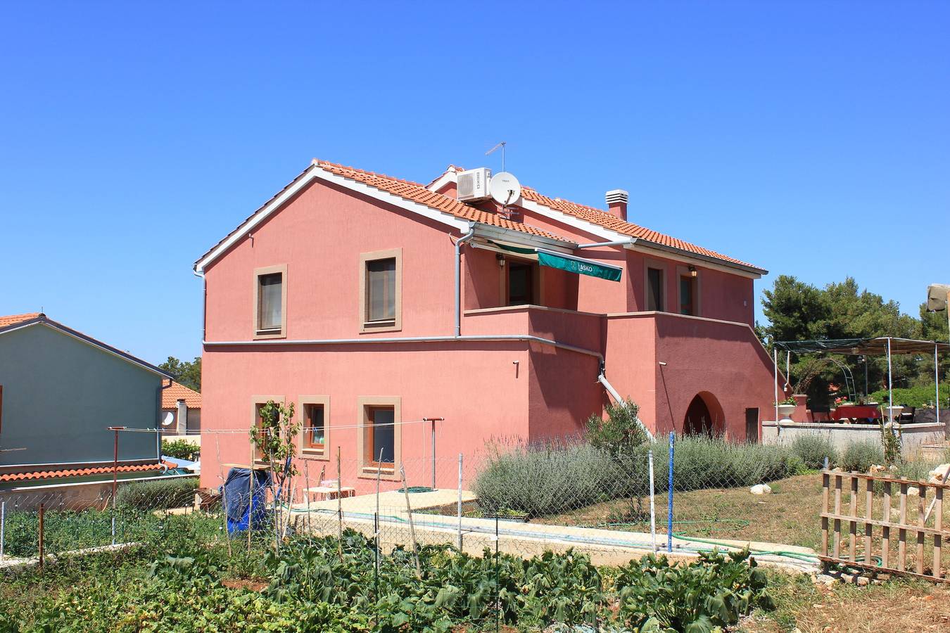 Ganze Wohnung, Apartments by the sea Ilovik, Lošinj - 8069 in Lošinj