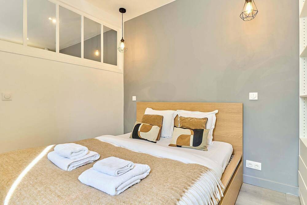 Entire apartment, Charming apartment - Courbevoie - La Défense in Courbevoie, Hauts-de-Seine