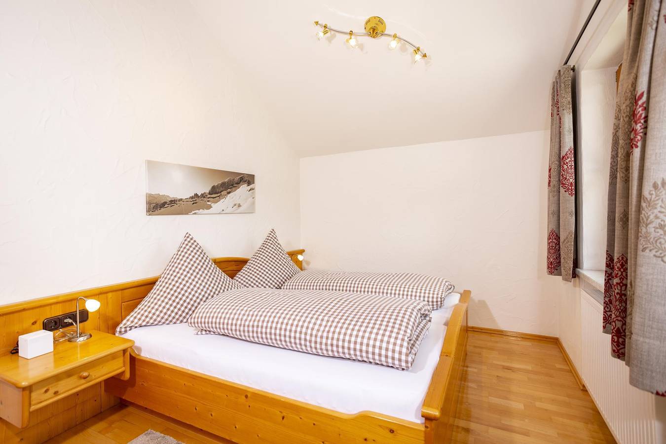 Ganze Ferienwohnung, Apartment/1 Schlafraum/Dusche, Wc, Top 4 in Mittelberg, Kleinwalsertal