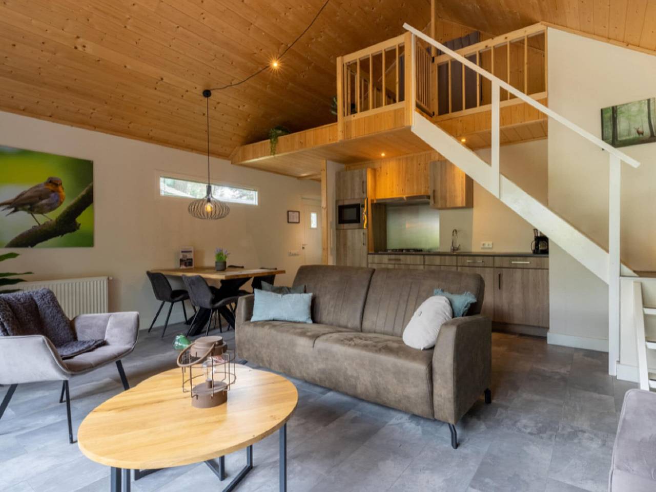 Uniek chalet aan de vijver in Veluwe