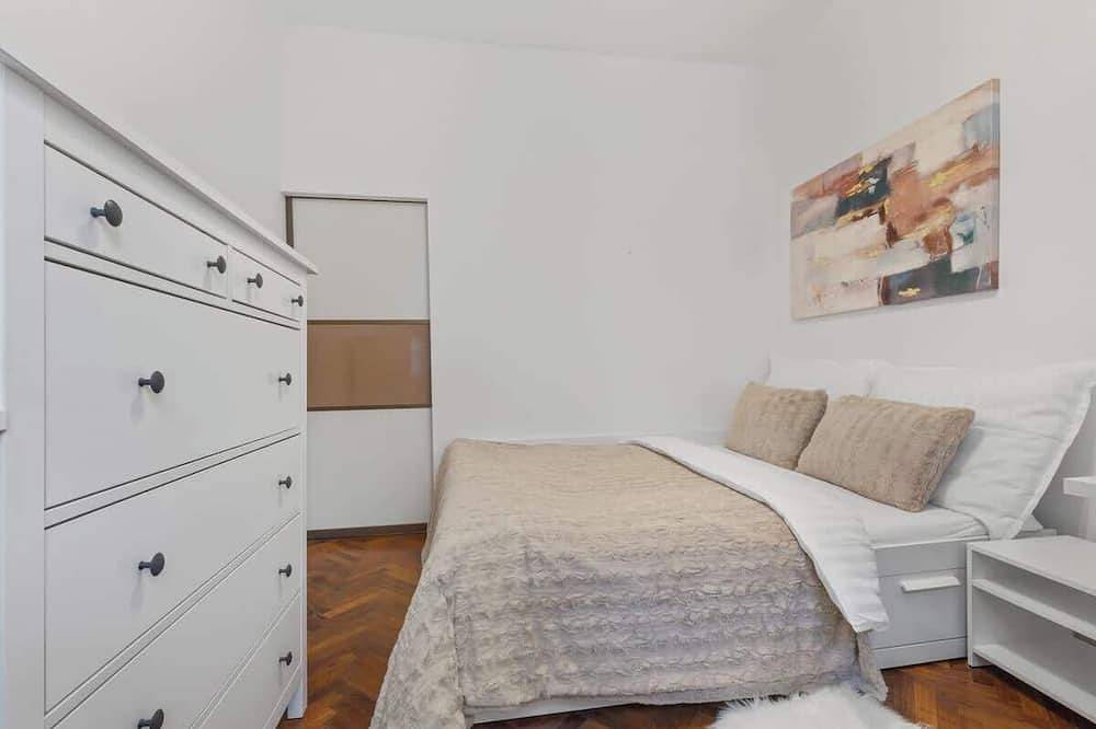 Entire apartment, Grand Elegant Apartment - City Center Bratislava in Bratislava, Bratislava region