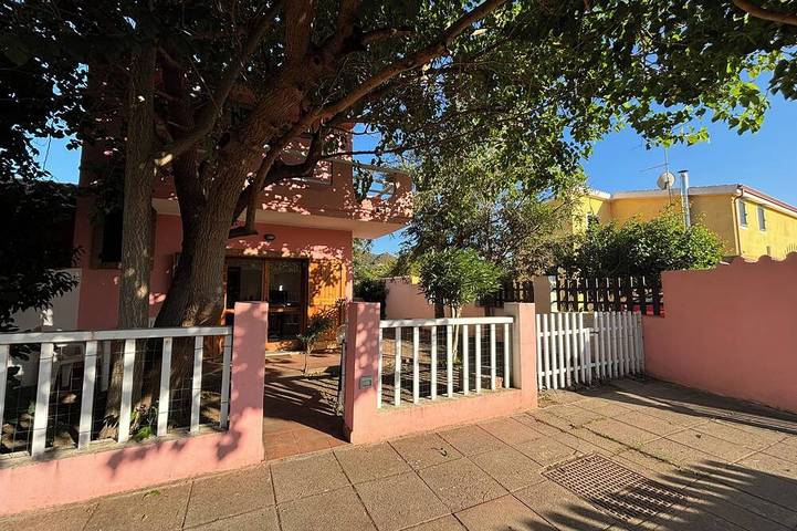 Villa für 5 Personen, mit Balkon und Garten - 1