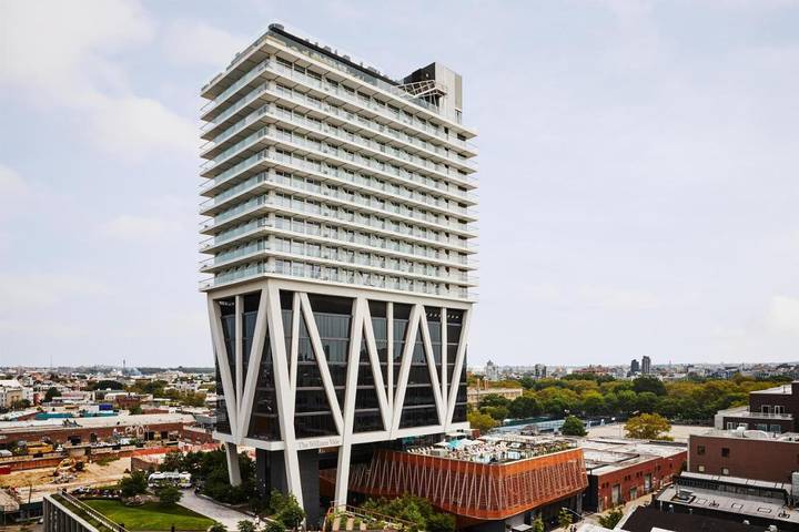 Apartamento para 10 personas, con piscina además de sauna y terraza, Se admiten mascotas en Brooklyn