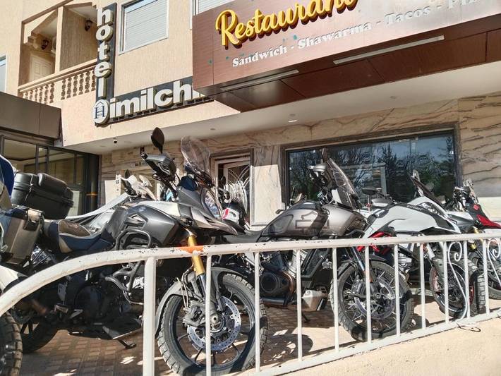 Hôtel pour 3 personnes, avec vue ainsi que balcon et jardin