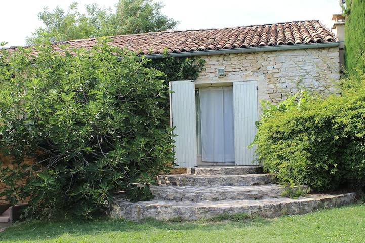 Old stone sheepfold of 129m2 and its private garden in Forcalquier, Parc naturel régional du Luberon