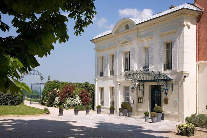 Hôtel pour 2 personnes, avec jardin et terrasse à Saint-Germain-en-Laye