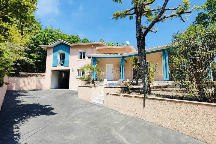 Location de vacances pour 10 personnes, avec jardin dans Golf De Biscarrosse