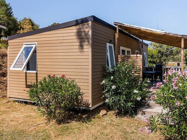 Camping Sole di Sari - Bungalow 6 personnes - Mobil-home | Comfort | 2 Ch. | 4/6 Pers. | Terrasse surélevée | Clim. in Sari-Solenzara, Arrondissement de Sartène