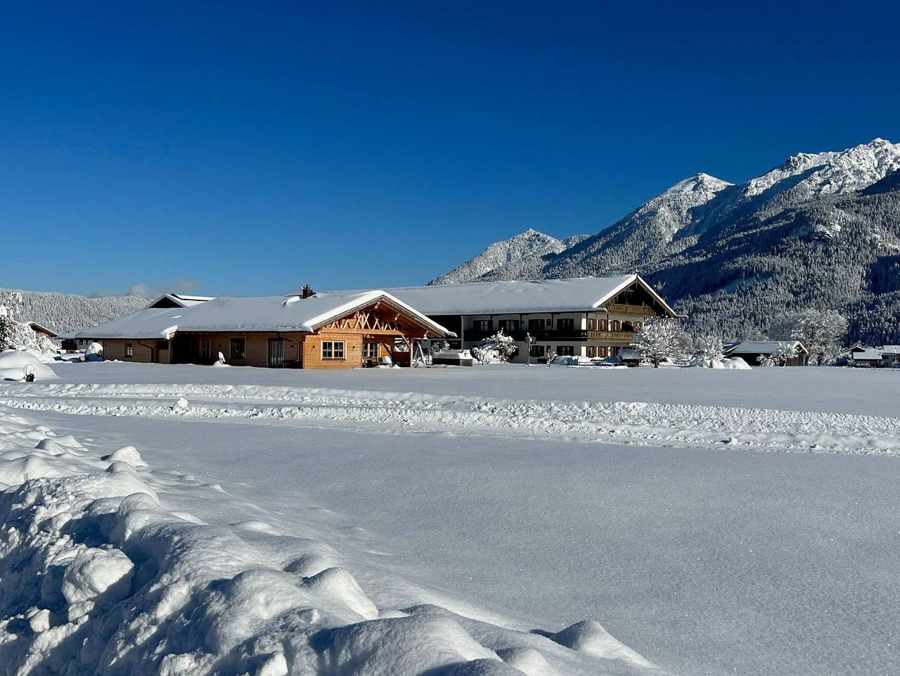 Ganze Ferienwohnung, Ferienhof zum Baur - "Krottenkopf" Fewo/1 Schlafraum/Dusche, Wc in Krün, Bayerische Alpen