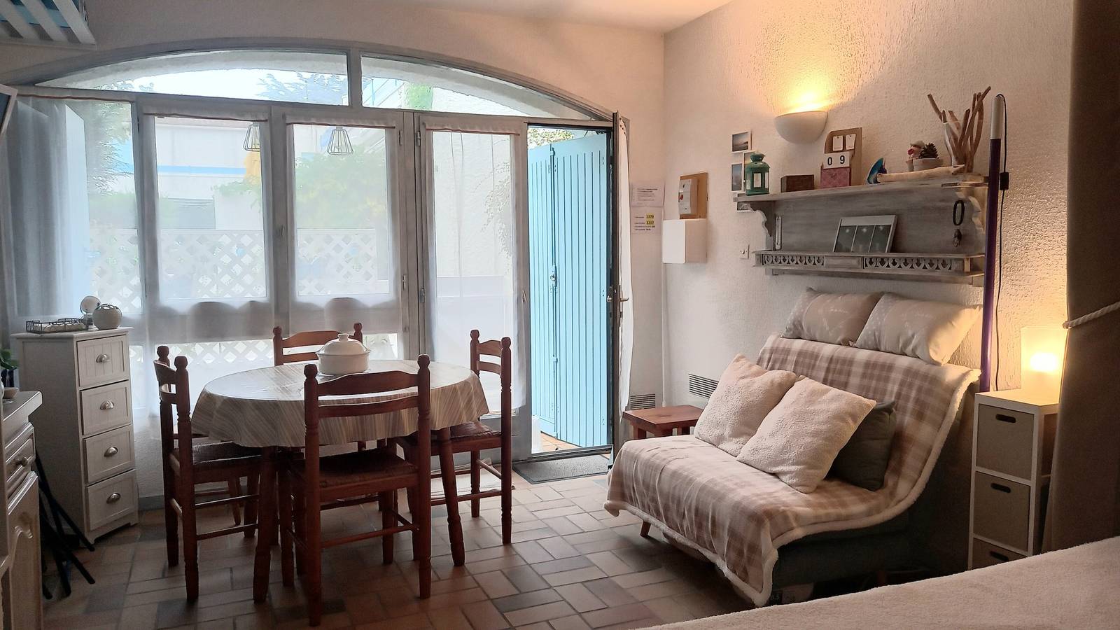Ganzes Studio, Studio an der Corniche mit Gemeinschaftspool, privater Terrasse und gemeinsamem Garten in Saint-Palais-sur-Mer, Côte de Beauté