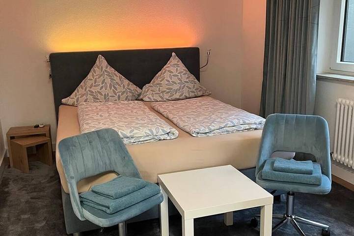 Ganze Wohnung, Appartement/Fewo, Dusche, Wc, 1 Schlafraum - Teamwerk in Leonberg, Nordschwarzwald