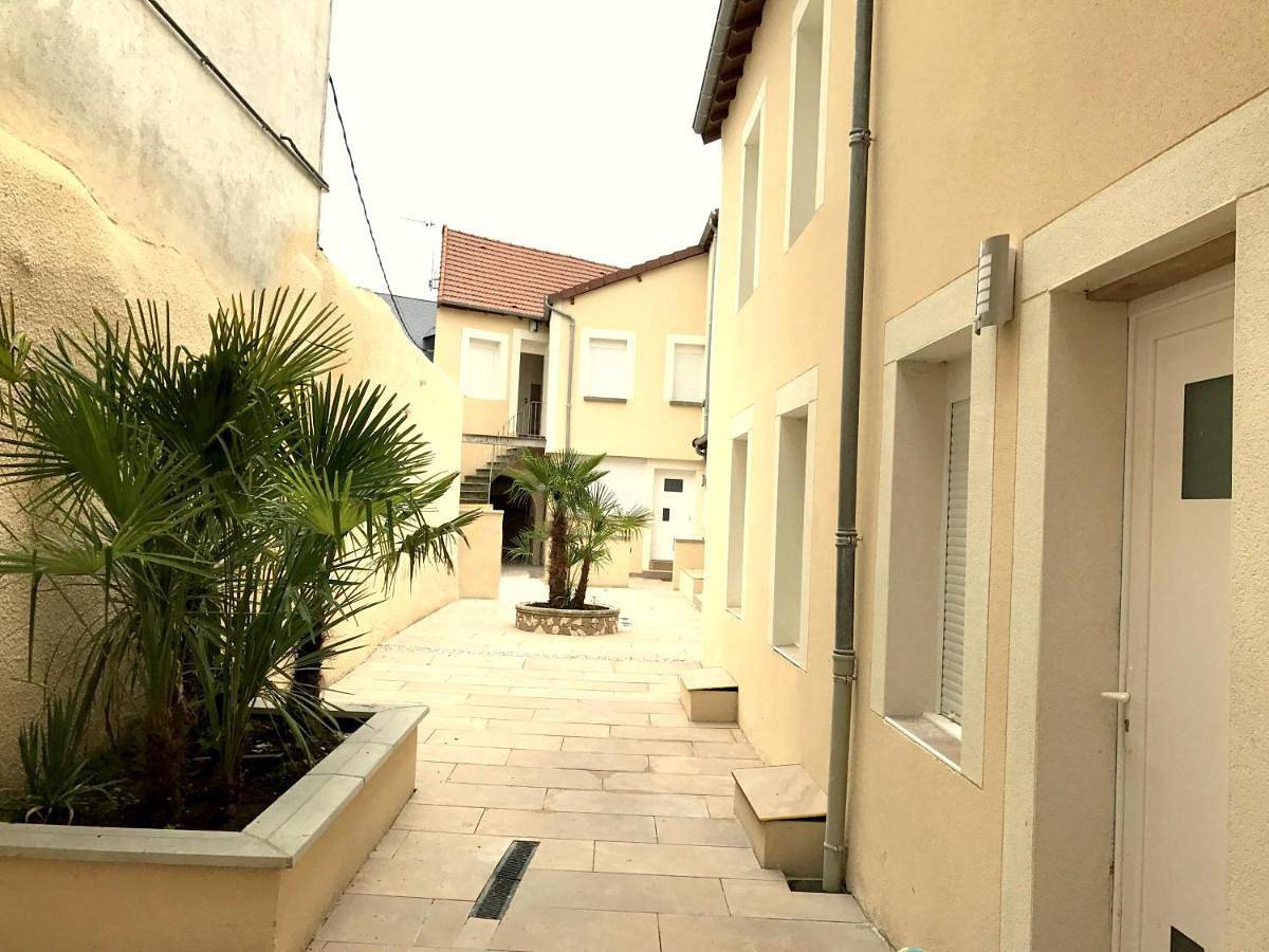 Appartement entier, Apartment - Ground Floor in Montluçon, Région de Montluçon
