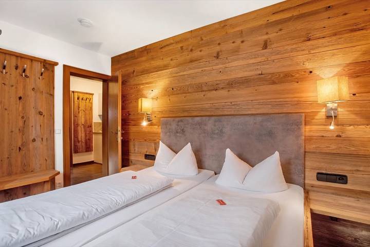 Ganze Wohnung, Ferienwohnung 'Panorama - Appartement 1' mit Bergblick, privater Terrasse und geteilter Sauna in Reit im Winkl, Bayerische Alpen