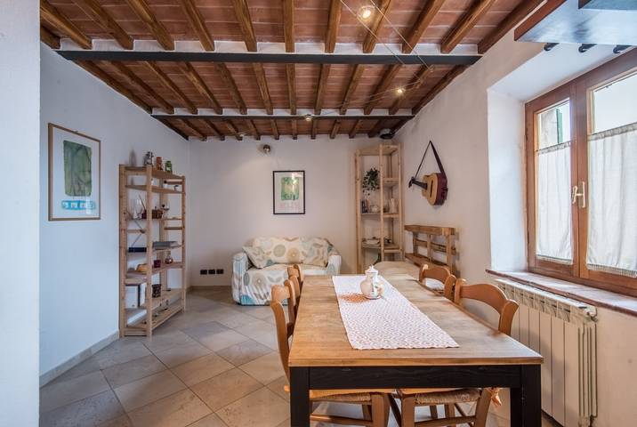 Appartamento intero, Apartment "Casa di Franca a San Galgano" in Historical Centre in Chiusdino, Siena e dintorni