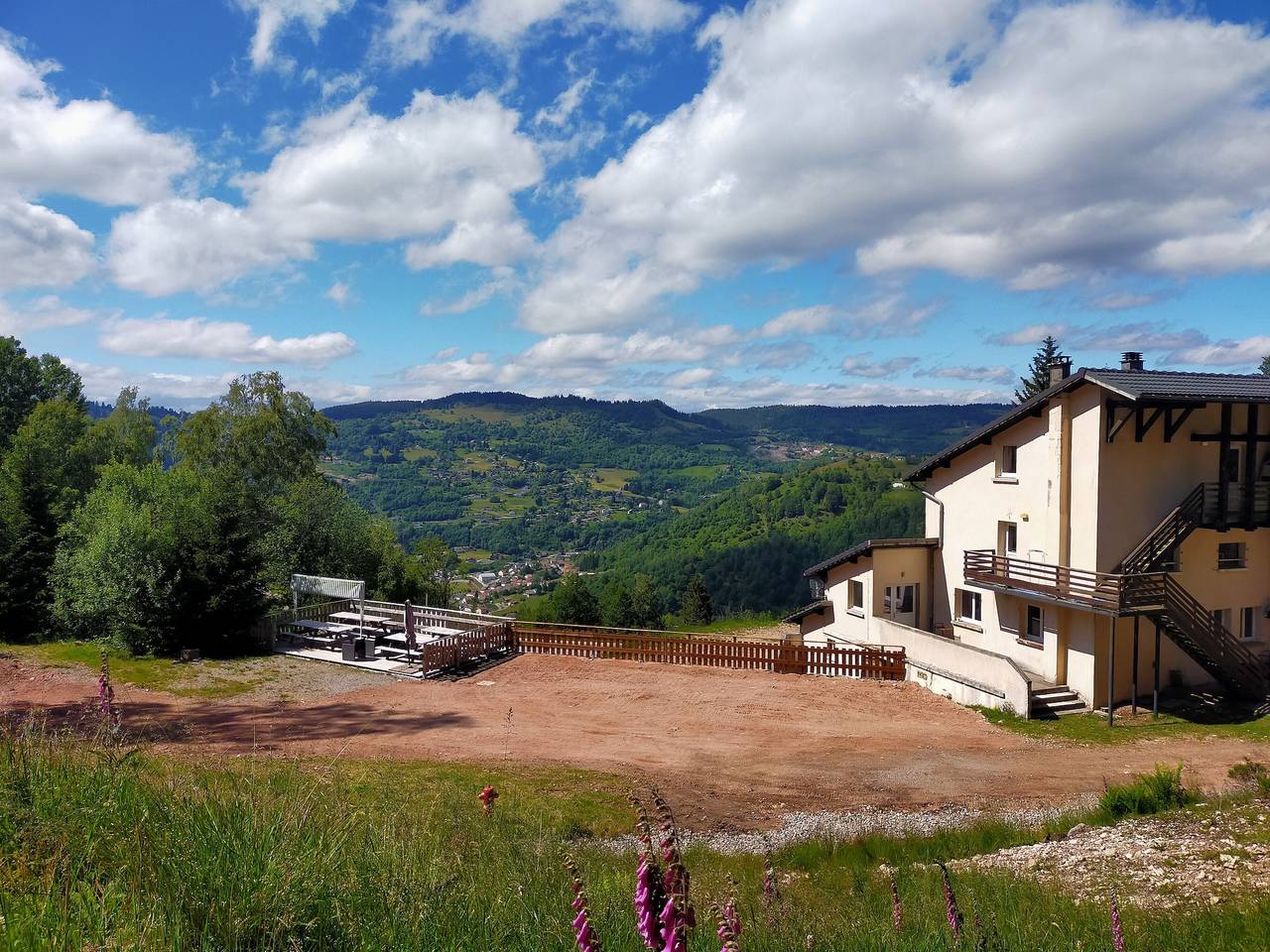 Chalet „Le Panoramic“: Bergblick, Private Terrasse & Wlan in La Bresse, Regionaler Naturpark Belchen der Vogesen