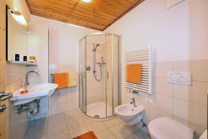 Bauernhof für 4 Personen, mit Ausblick und Balkon in Brixen - 2