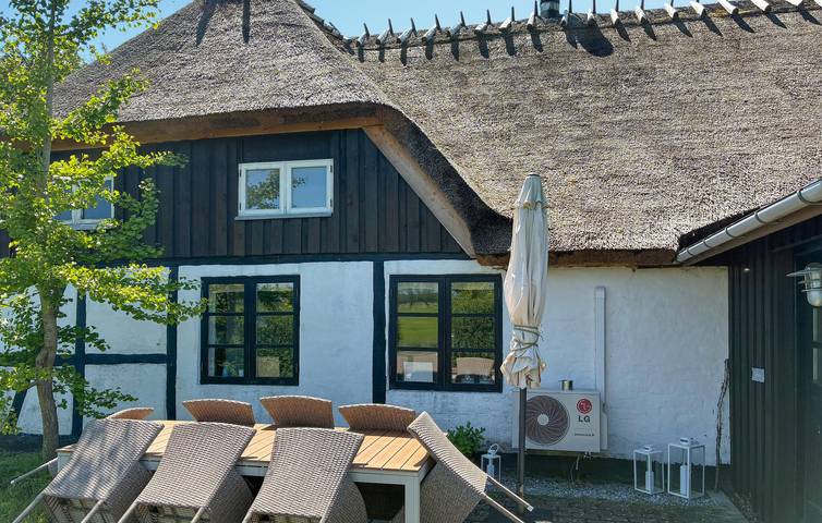 Ferienhaus für 8 Personen mit Terrasse in Schwedische Ostsee