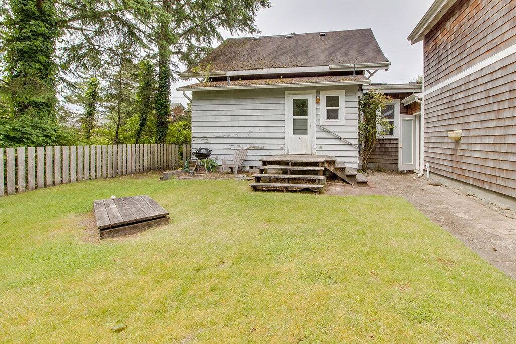 Charmanter hundefreundlicher Handwerker mit Holzofen; in der Nähe von Park & Gearhart! in Gearhart, Clatsop County