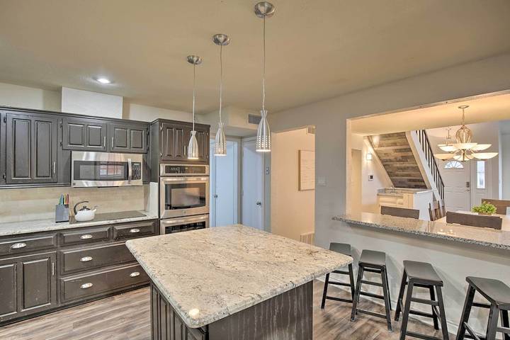 Vacation rental for 12 people, with terrace and hot tub in Richardson (TX)