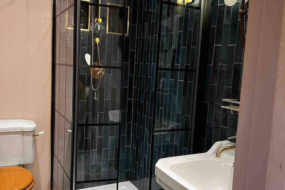 Charming stone Bothy at Loch Lomond in Loch Lomond, Argyll & Bute