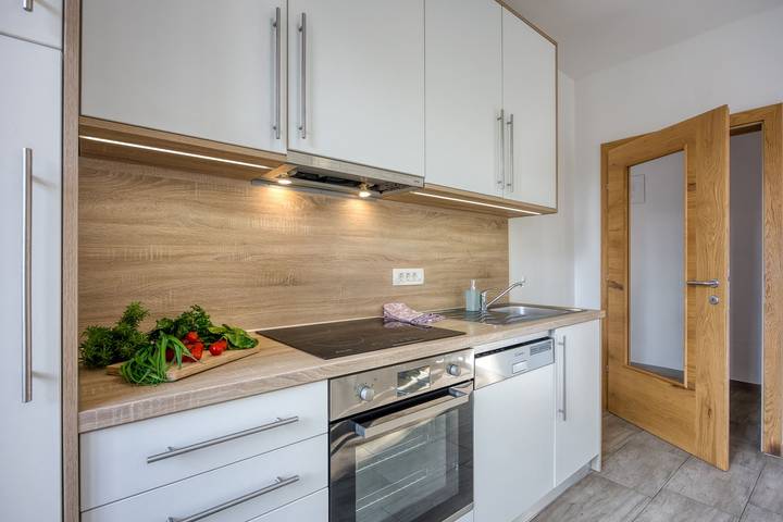 Ferienwohnung für 5 Personen, mit Terrasse in Portoroz - 4