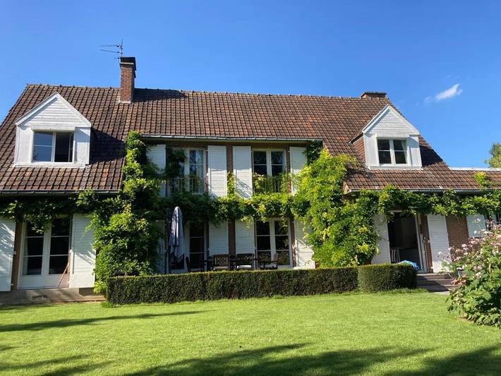 Location de vacances pour 2 personnes, avec jardin ainsi que vue et piscine à Croix (homonymie) - 2