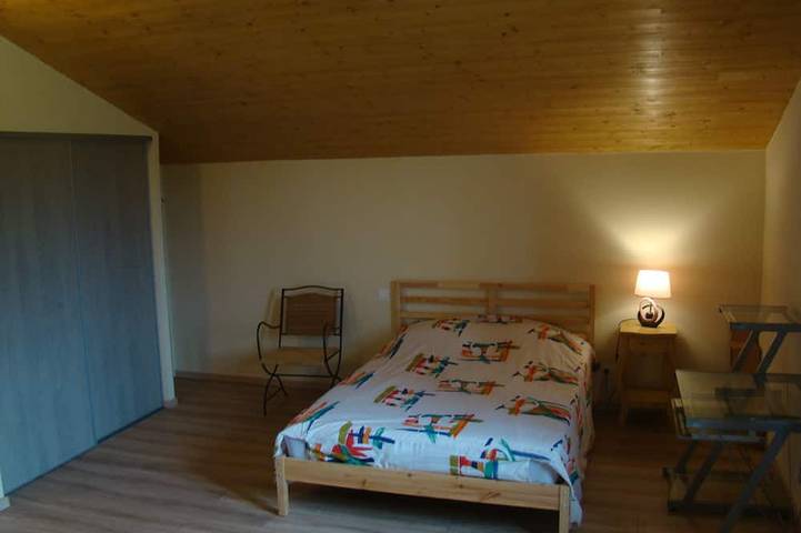 House with terrace, Avignon festival 12km away, Spirou park and wave island in Le Thor, Vaucluse
