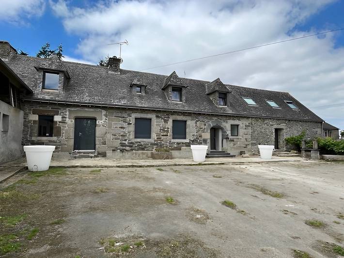Gîte pour 8 personnes dans Le Haut-Corlay