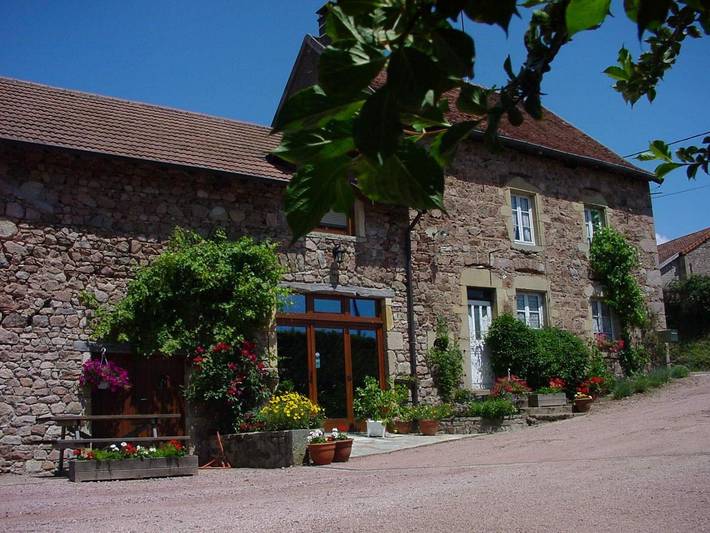 Gîte pour 6 personnes, avec terrasse et jardin - 1